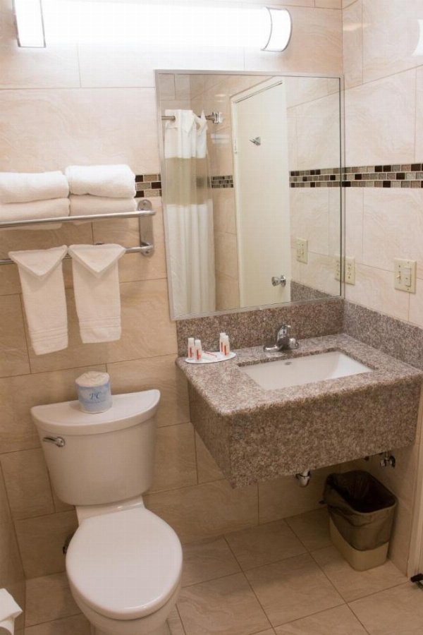 Days Inn by Wyndham Indio image 12