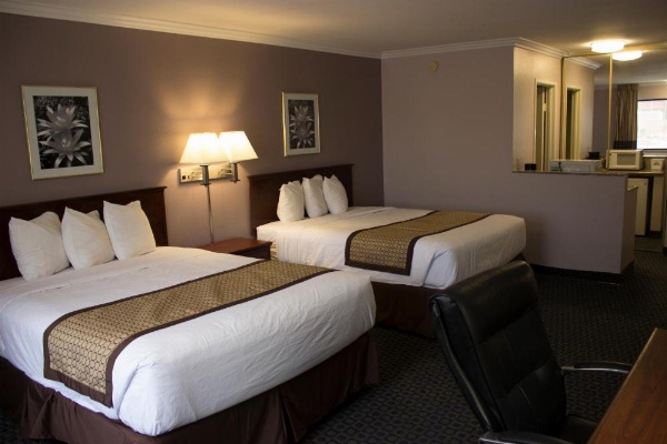 Days Inn by Wyndham Indio image 19
